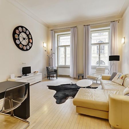 Historic Centre Apartments VI プラハ エクステリア 写真